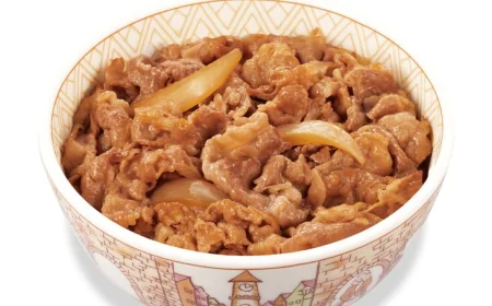 Sukiya temporarily closes all stores